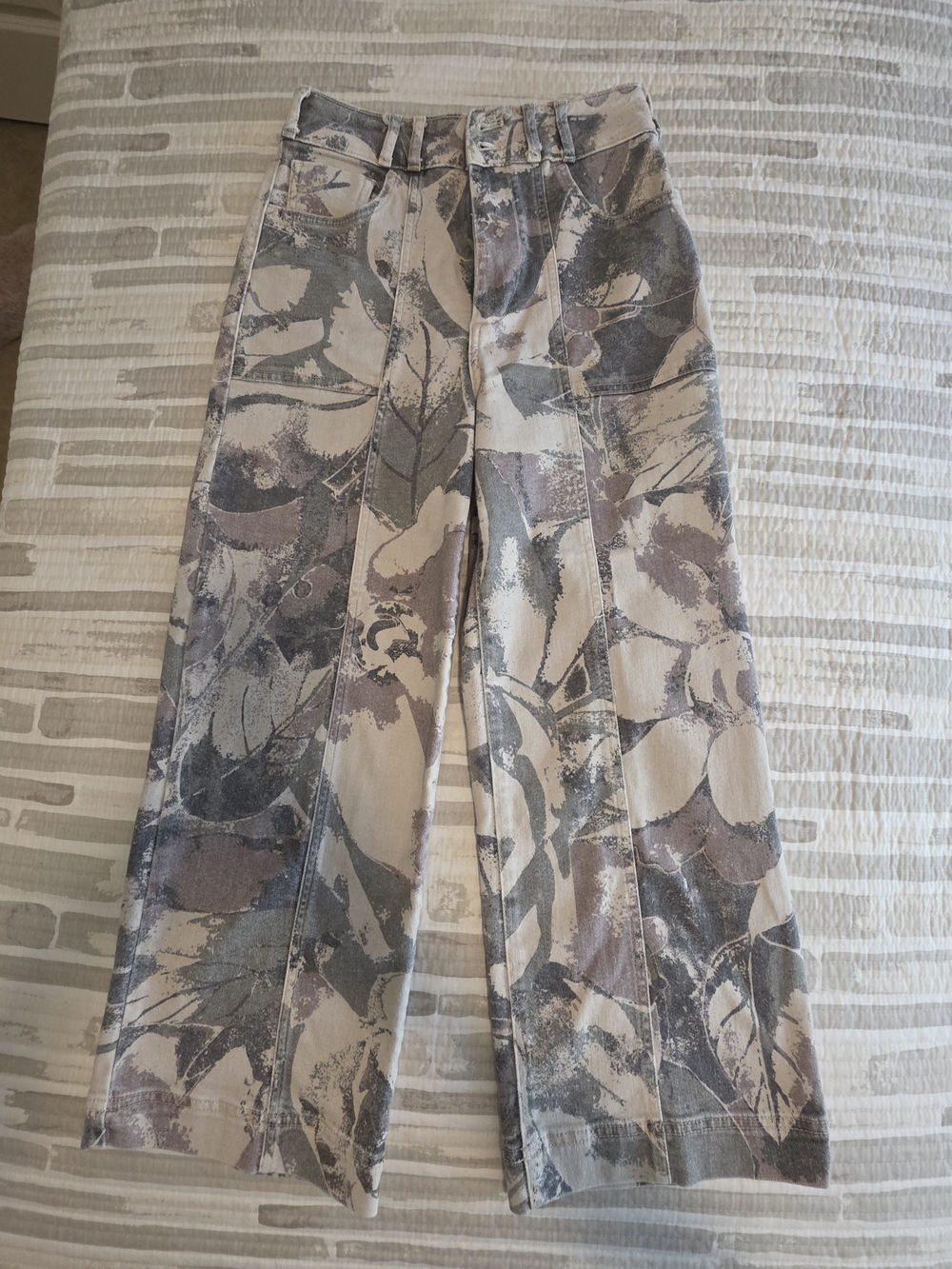 Pilcro Cream and Gray Printed Denim